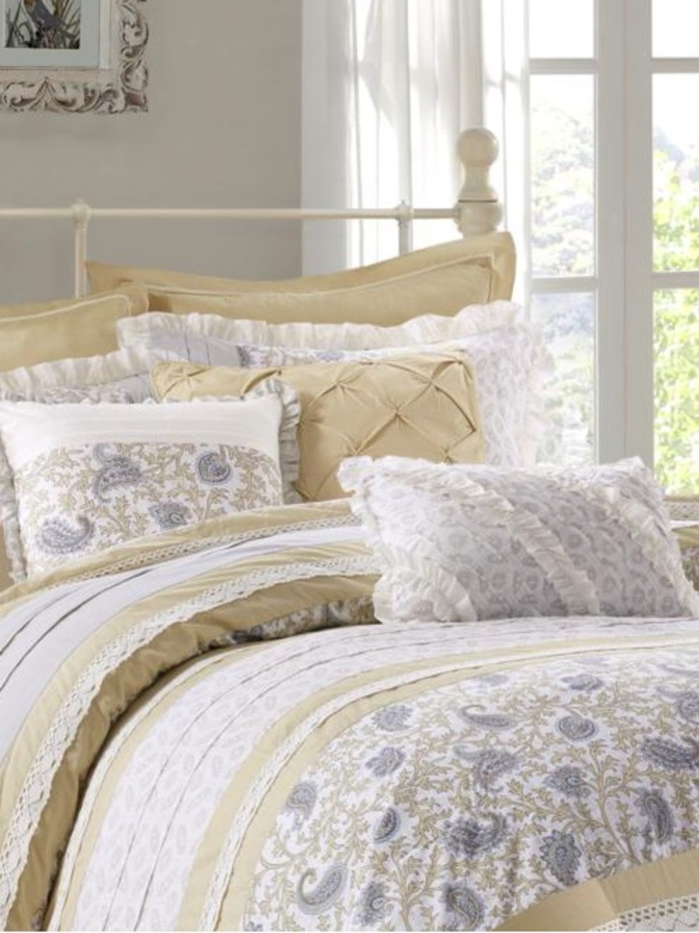 Madison Park set off 3 Decorative Pillows